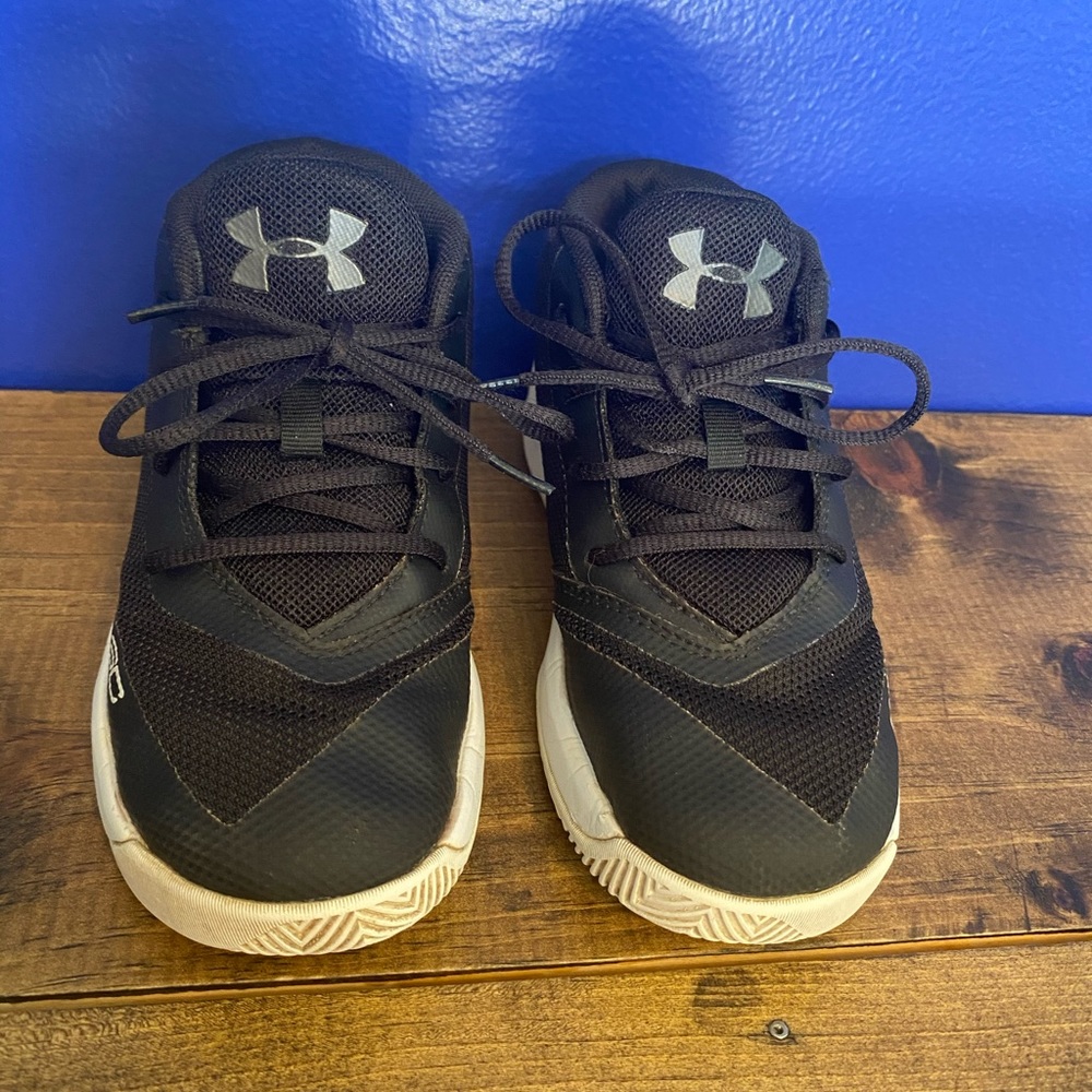 Kids Under Armor shoes